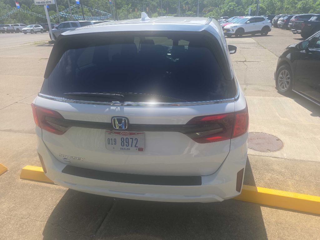 2025 Honda Odyssey Image 2