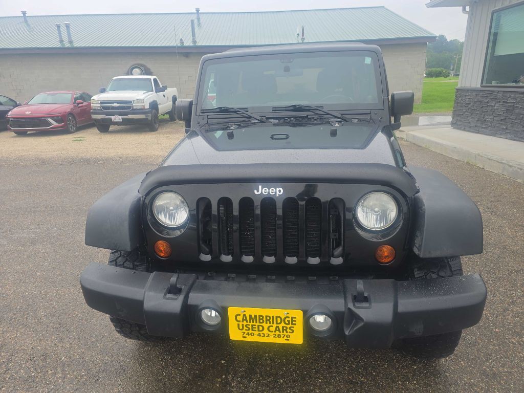 2013 Jeep Wrangler Unlimited Image 2