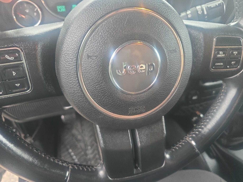 2013 Jeep Wrangler Unlimited Image 11