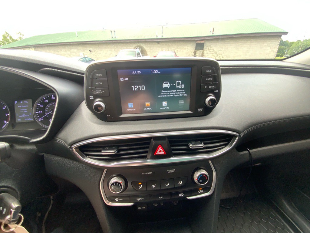 2020 Hyundai Santa Fe Image 12
