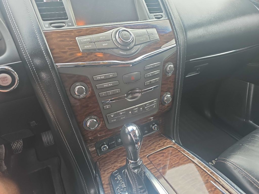 2017 Nissan Armada Image 14