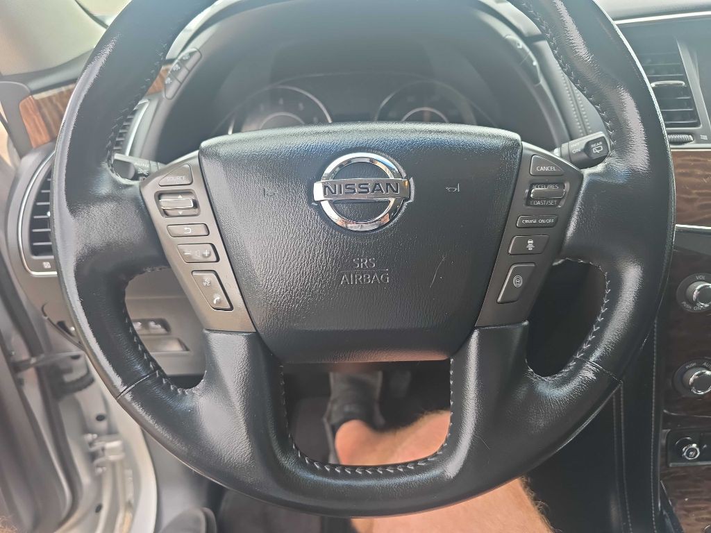 2017 Nissan Armada Image 16