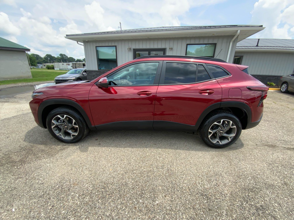 2024 Chevrolet Trax Image 8