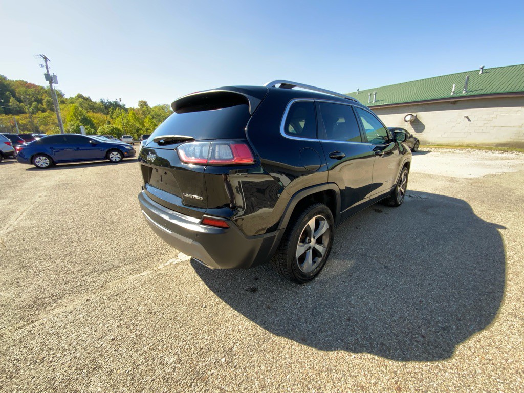 2019 Jeep Cherokee Image 5