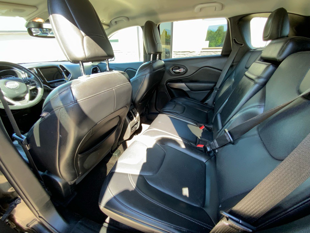 2019 Jeep Cherokee Image 9