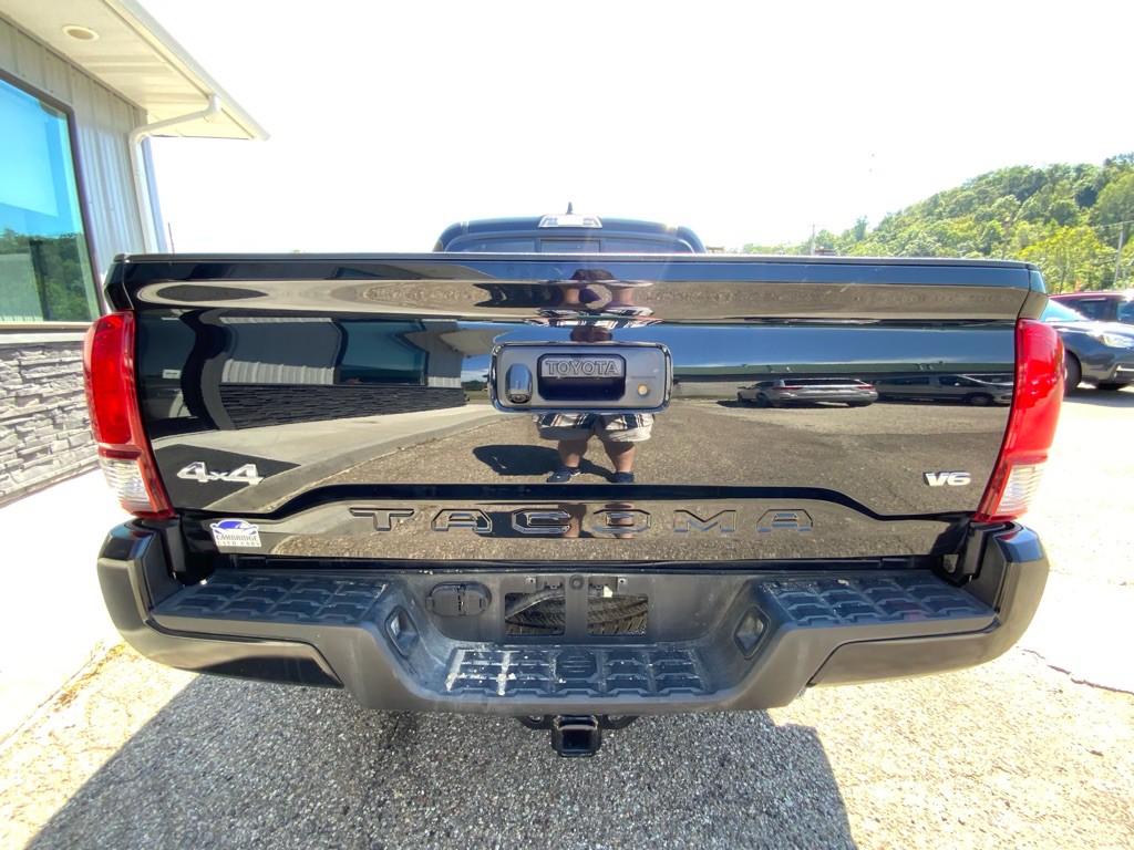2022 Toyota Tacoma Image 23