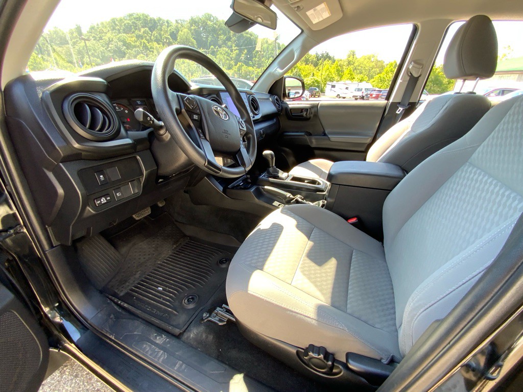 2022 Toyota Tacoma Image 28