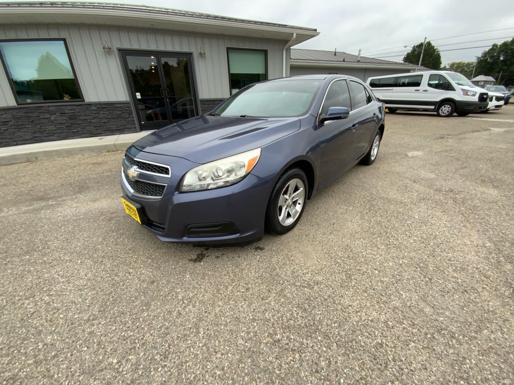 2013 Chevrolet Malibu Image 1