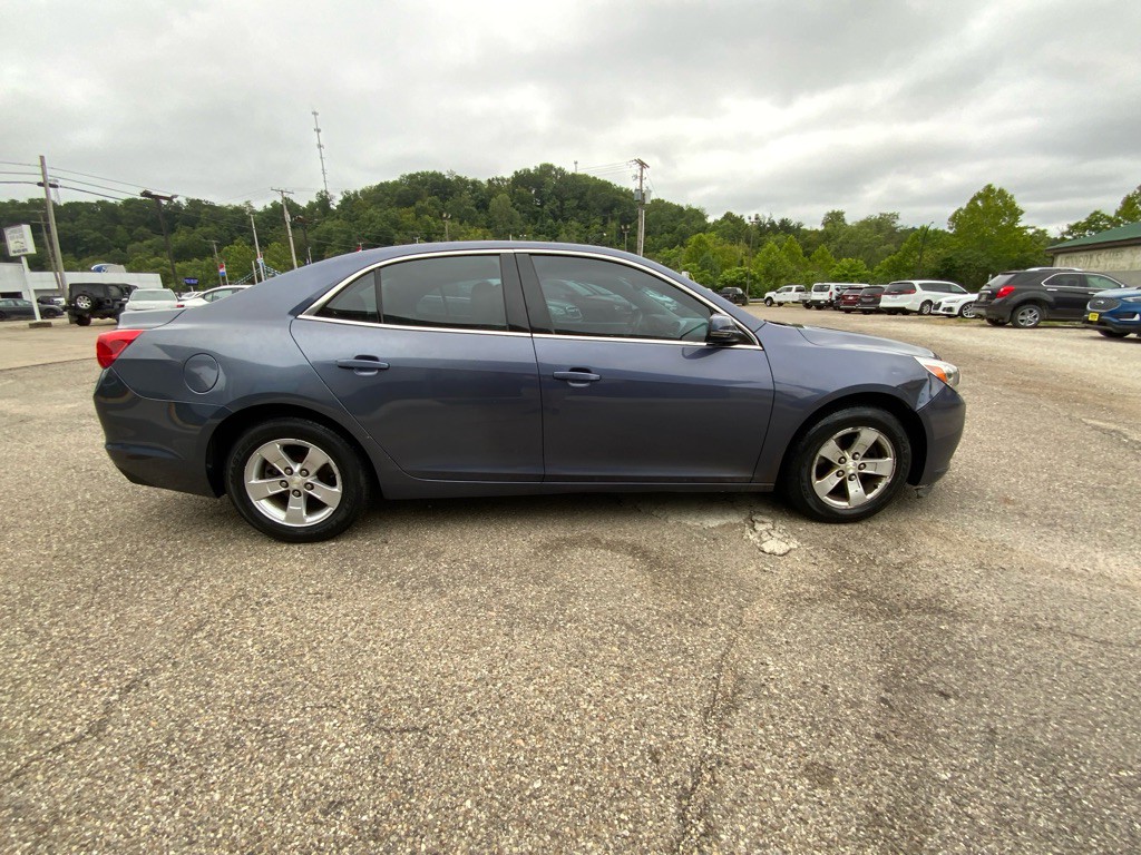 2013 Chevrolet Malibu Image 4