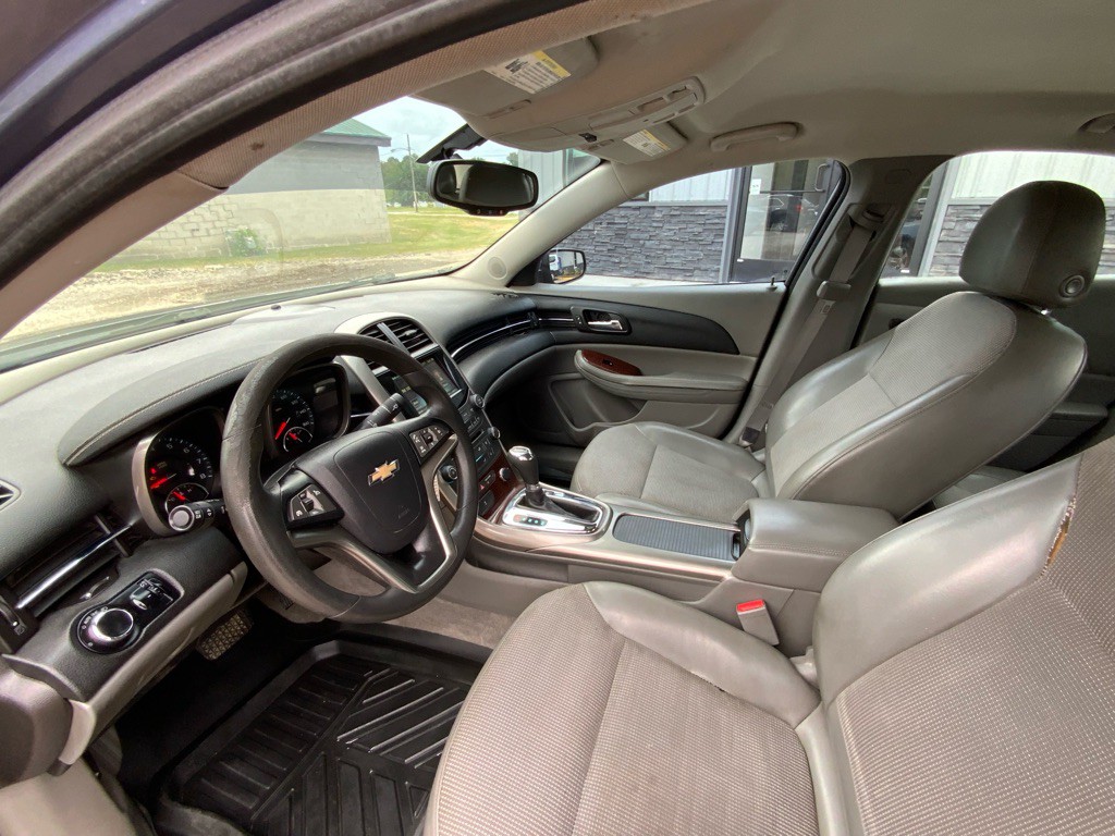 2013 Chevrolet Malibu Image 10