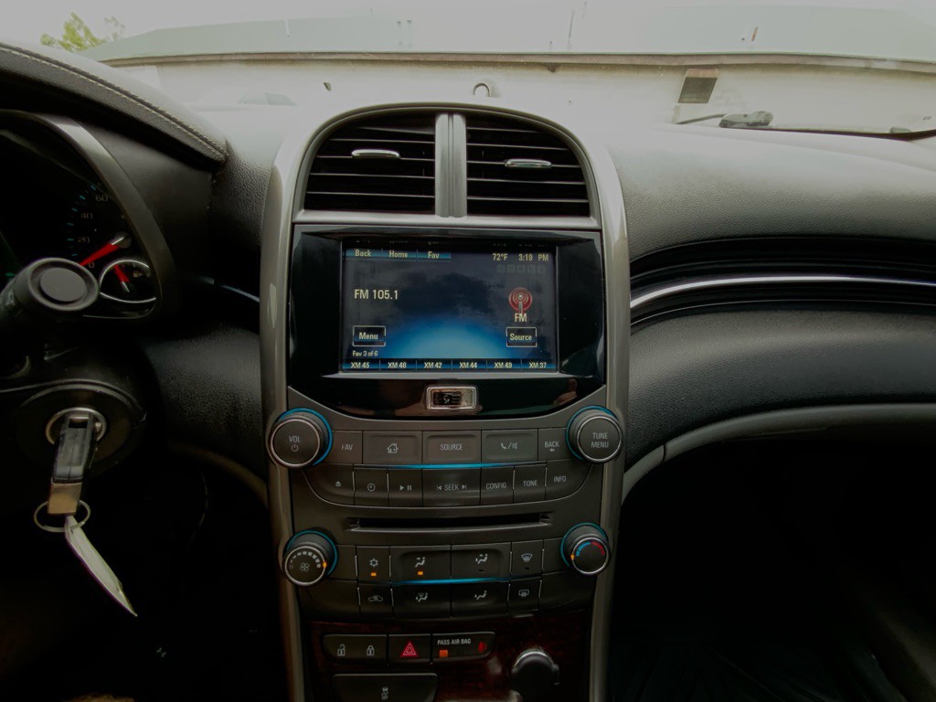 2013 Chevrolet Malibu Image 12