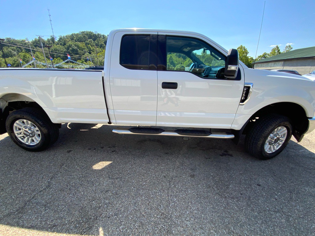 2017 Ford F-250 Image 4