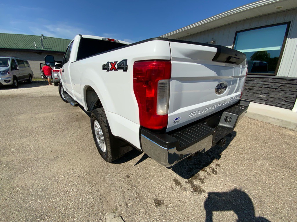 2017 Ford F-250 Image 7