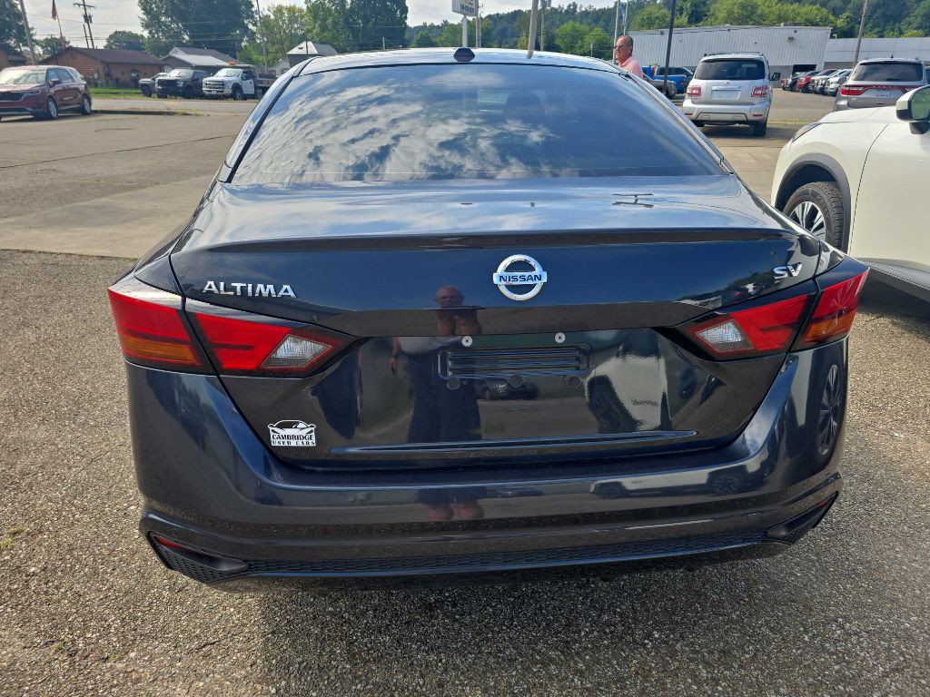 2021 Nissan Altima Image 4