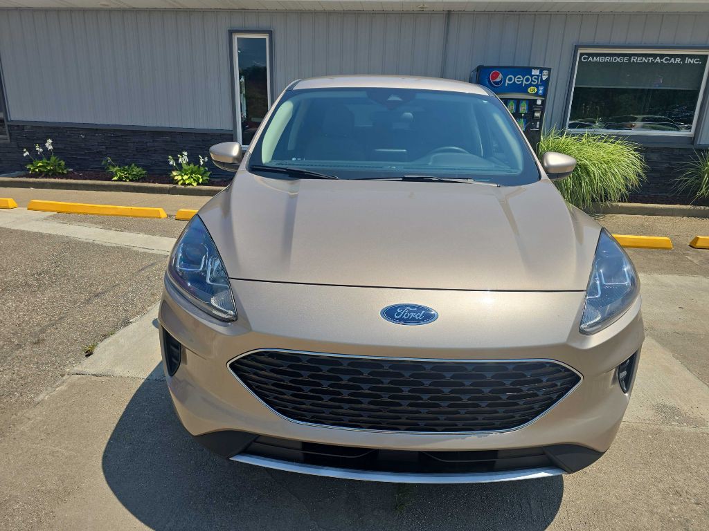 2020 Ford Escape Image 2