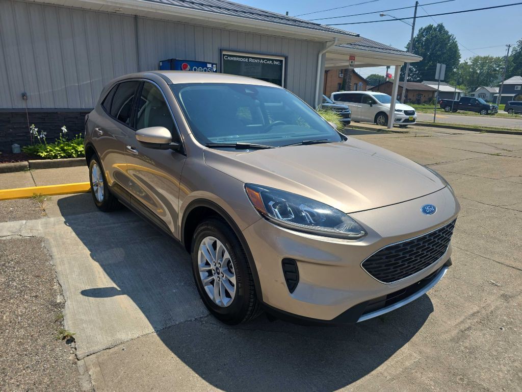 2020 Ford Escape Image 3