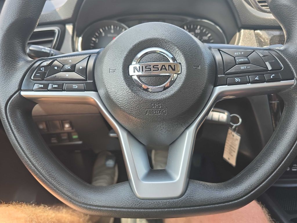 2020 Nissan Rogue Image 15