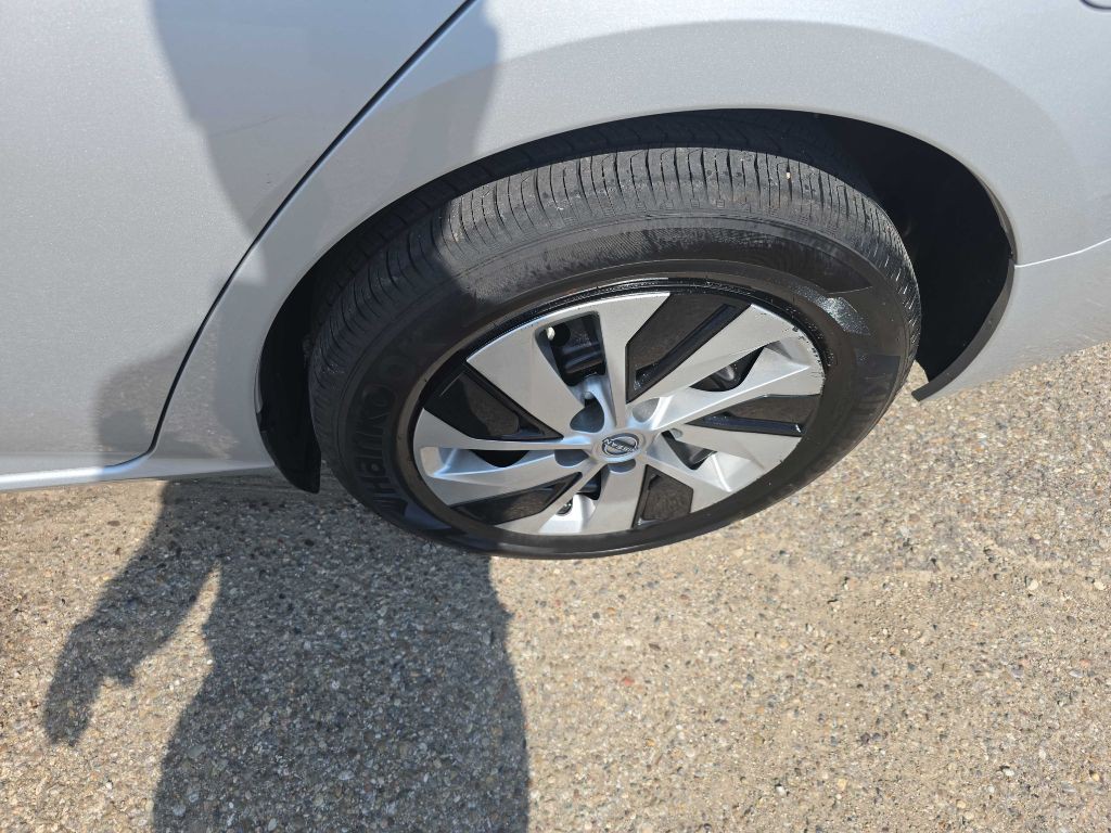 2024 Nissan Altima Image 9