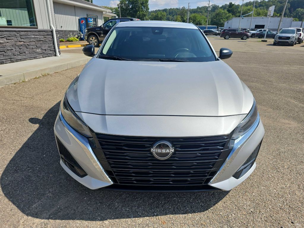 2024 Nissan Altima Image 2