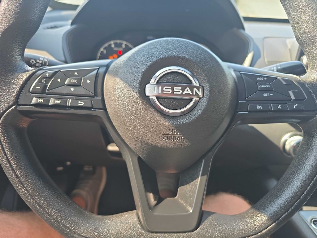 2024 Nissan Altima Image 12