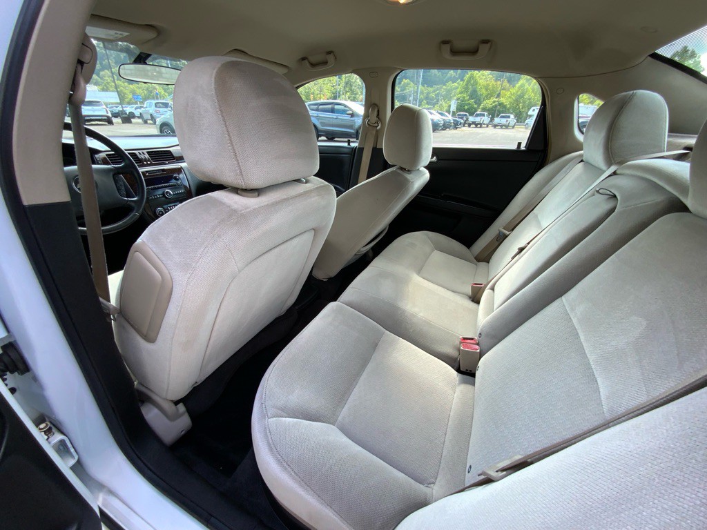 2012 Chevrolet Impala Image 9