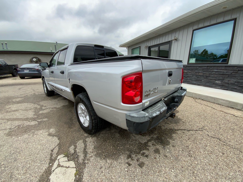 2007 Dodge Dakota Image 8