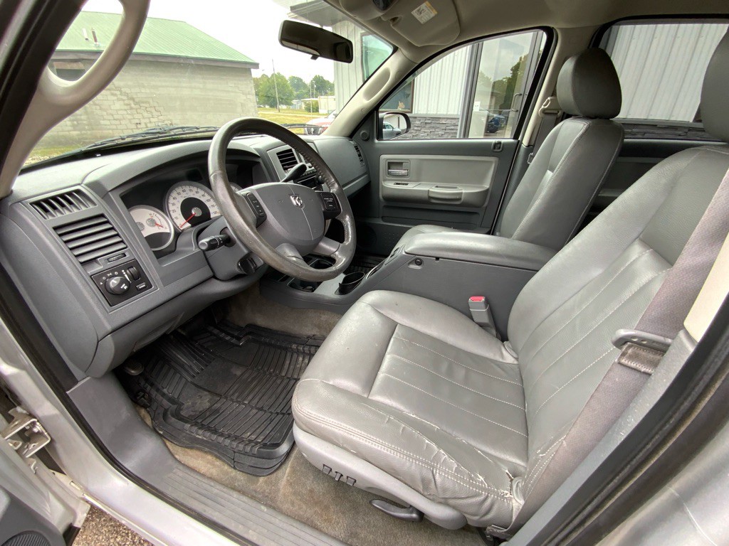 2007 Dodge Dakota Image 11