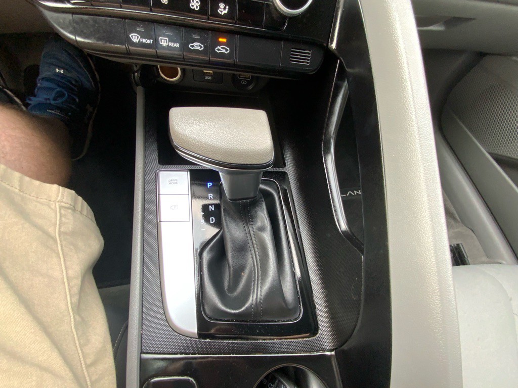 2023 Hyundai Elantra Image 13