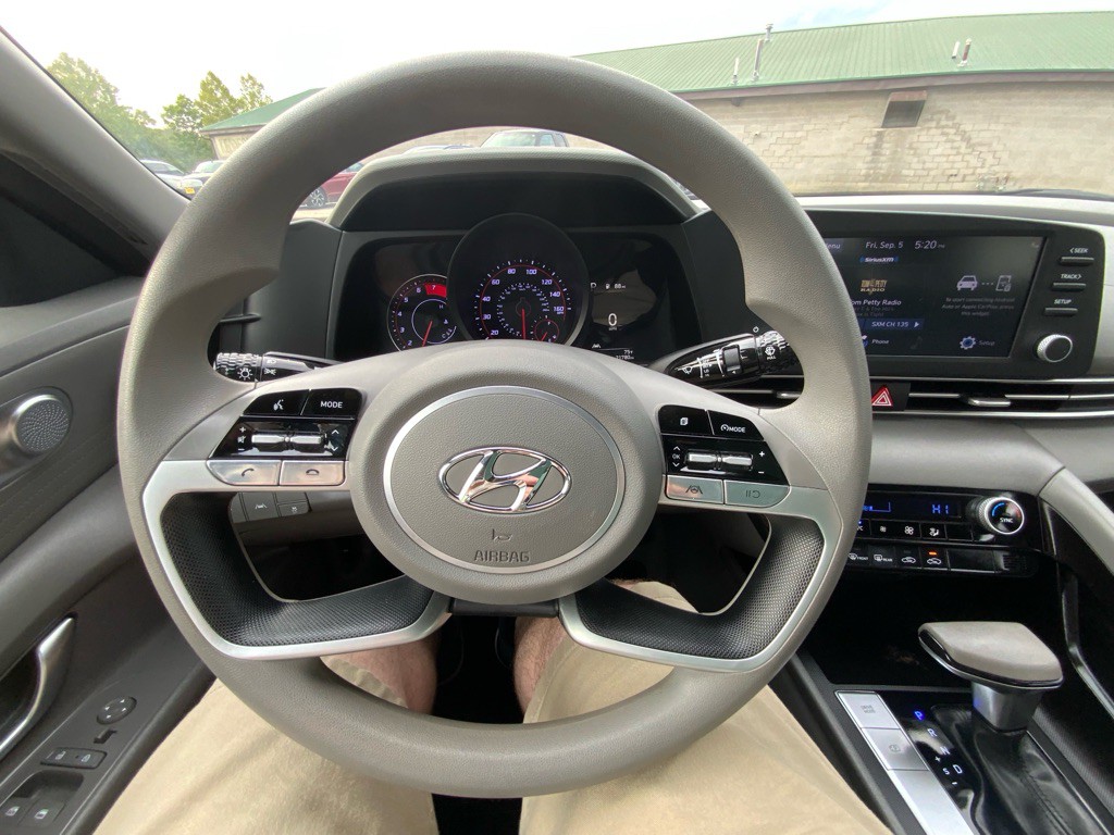 2023 Hyundai Elantra Image 14