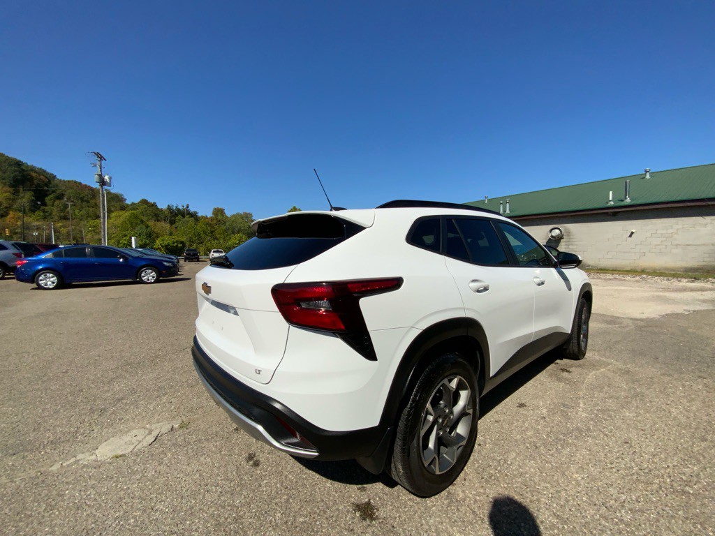 2024 Chevrolet Trax Image 5