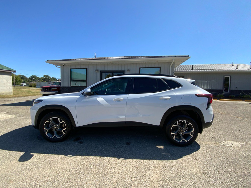 2024 Chevrolet Trax Image 8