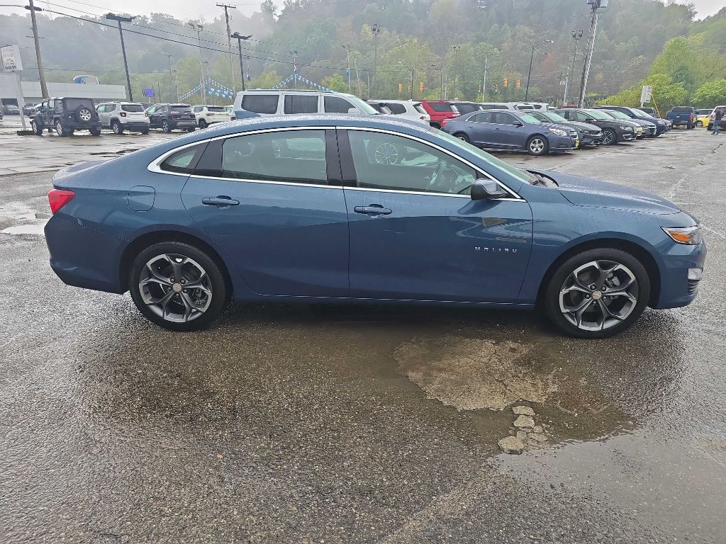 2024 Chevrolet Malibu Image 4
