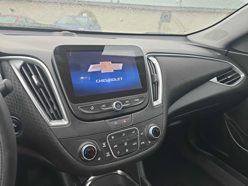 2024 Chevrolet Malibu Image 11