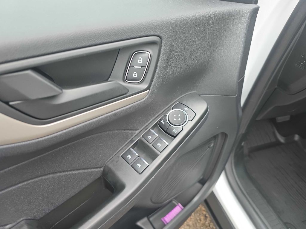 2022 Ford Escape Image 11