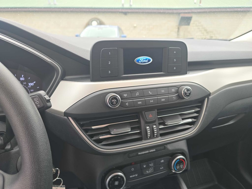 2022 Ford Escape Image 11