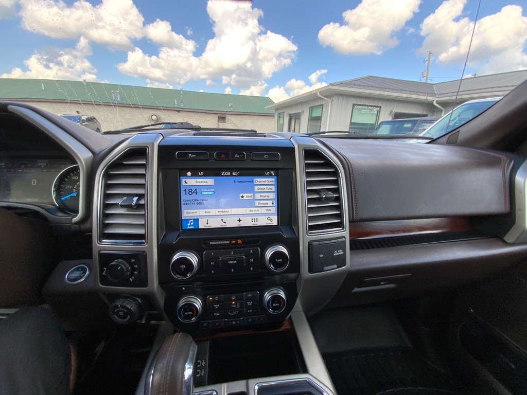 2017 Ford F-150 Image 12