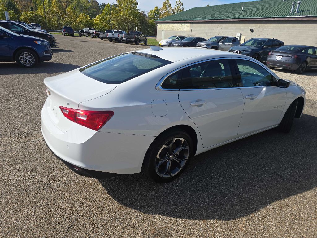 2024 Chevrolet Malibu Image 10