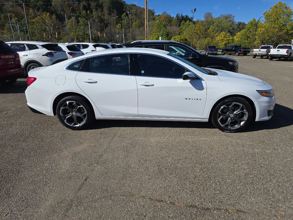 2024 Chevrolet Malibu Image 4