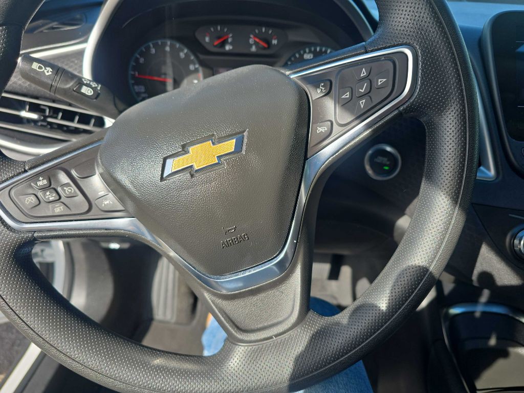 2024 Chevrolet Malibu Image 12