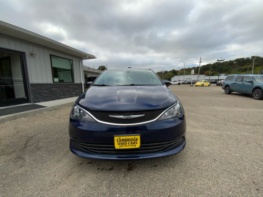 2018 Chrysler Pacifica Image 2