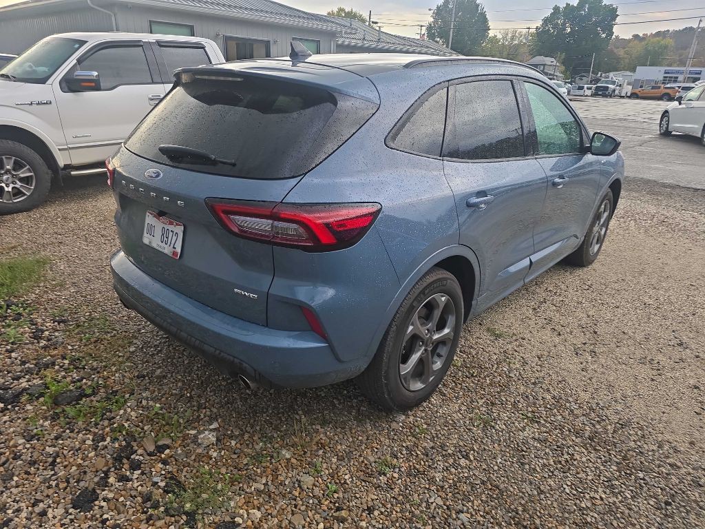 2023 Ford Escape Image 4