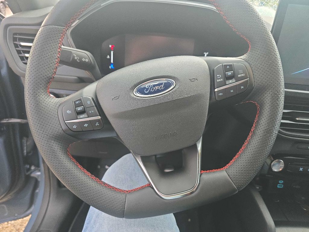 2023 Ford Escape Image 10