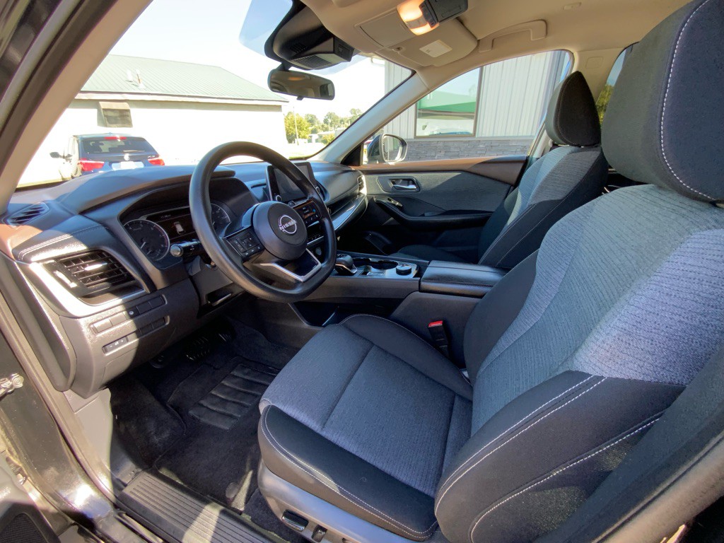 2022 Nissan Rogue Image 10