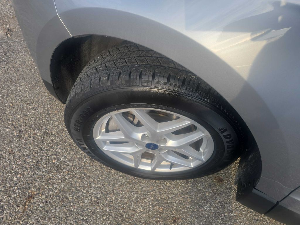 2022 Ford Edge Image 14