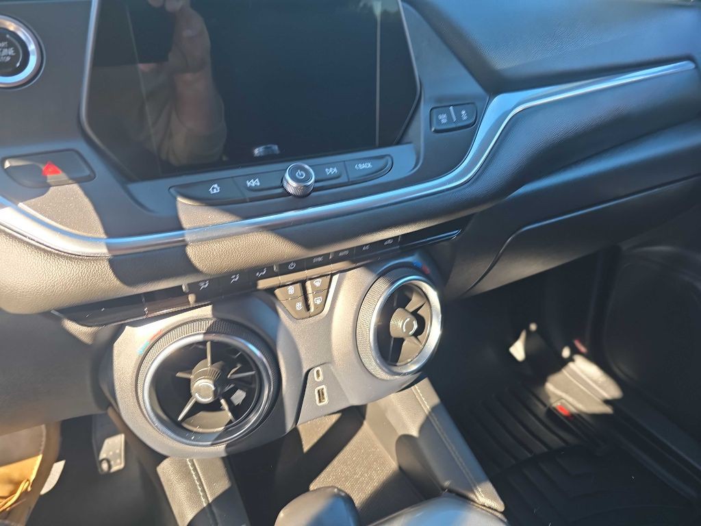 2019 Chevrolet Blazer Image 14