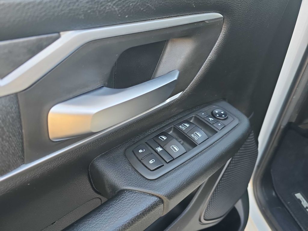 2019 RAM 1500 Image 16