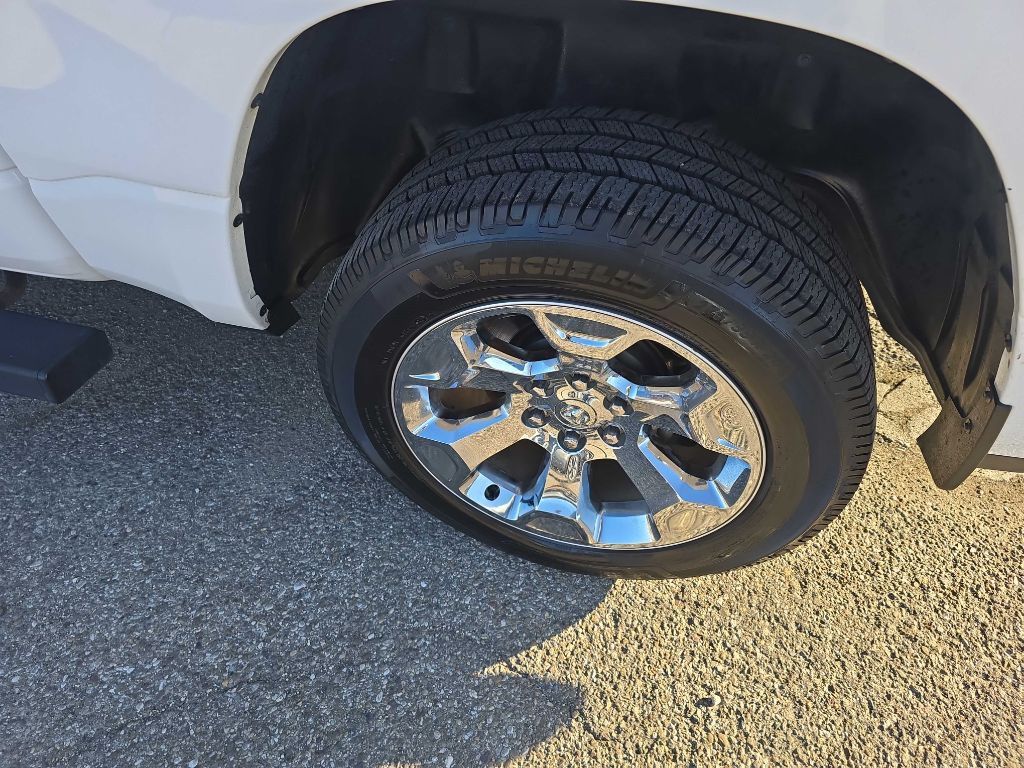 2019 RAM 1500 Image 17