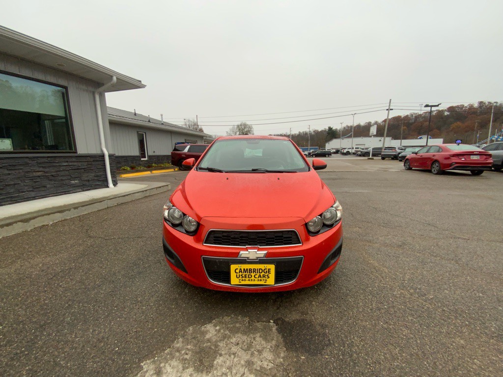 2013 Chevrolet Sonic Image 2