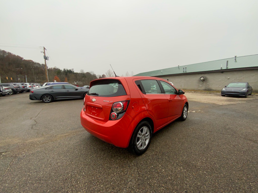 2013 Chevrolet Sonic Image 5