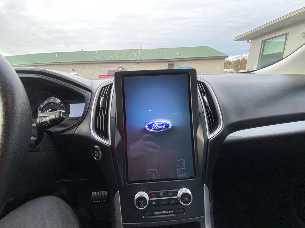 2023 Ford Edge Image 12